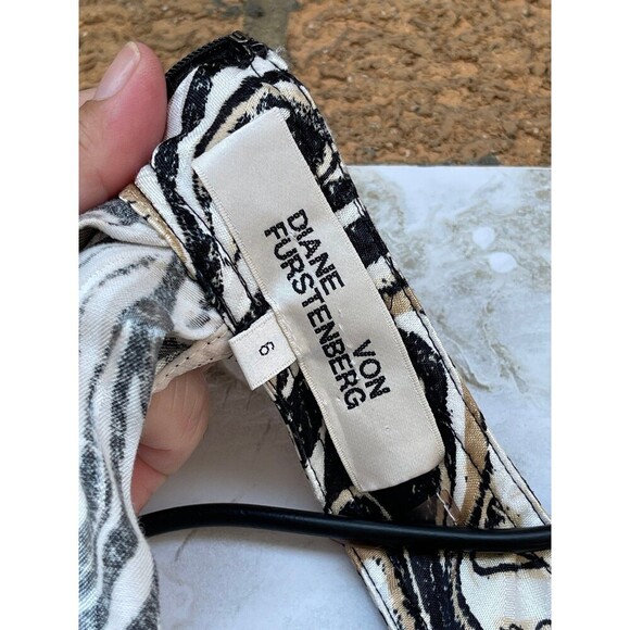 Diane Von Furstenburg Nicola Dress in Marble Black size 6 - Picture 11 of 12